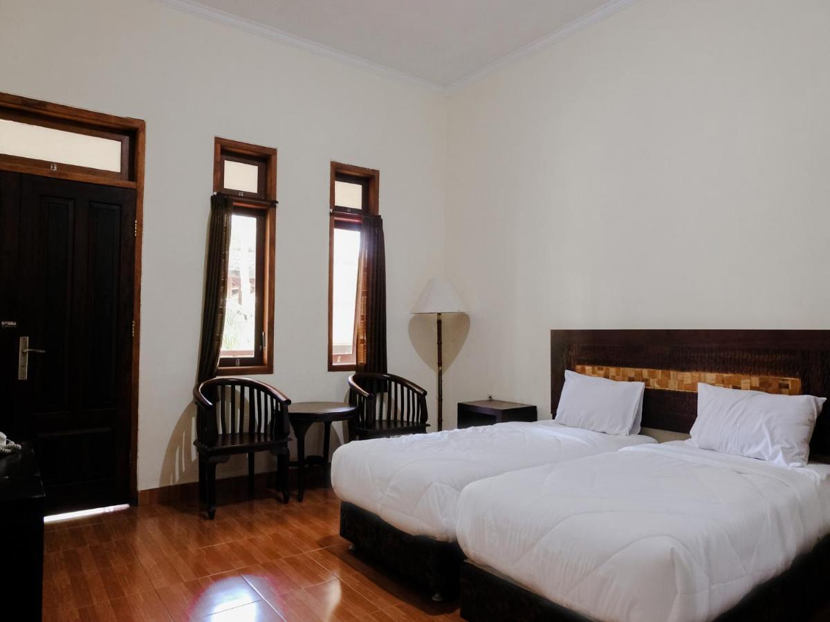 Hotel Mahkota Plengkung By Ecommerceloka Banyuwangi  Extérieur photo