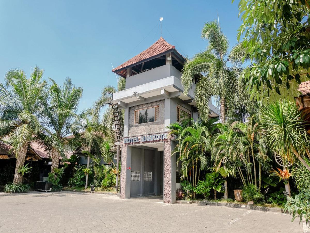 Hotel Mahkota Plengkung By Ecommerceloka Banyuwangi  Extérieur photo