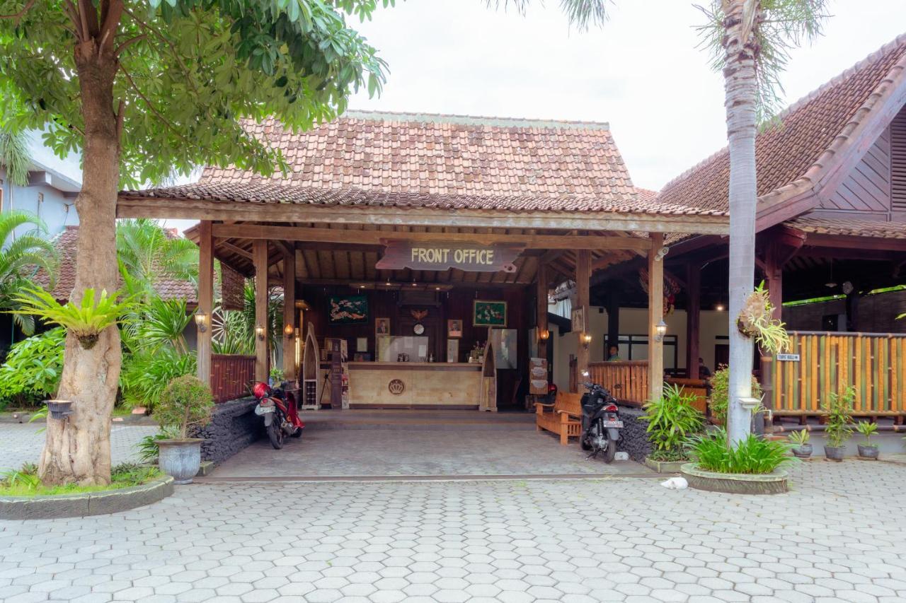 Hotel Mahkota Plengkung By Ecommerceloka Banyuwangi  Extérieur photo