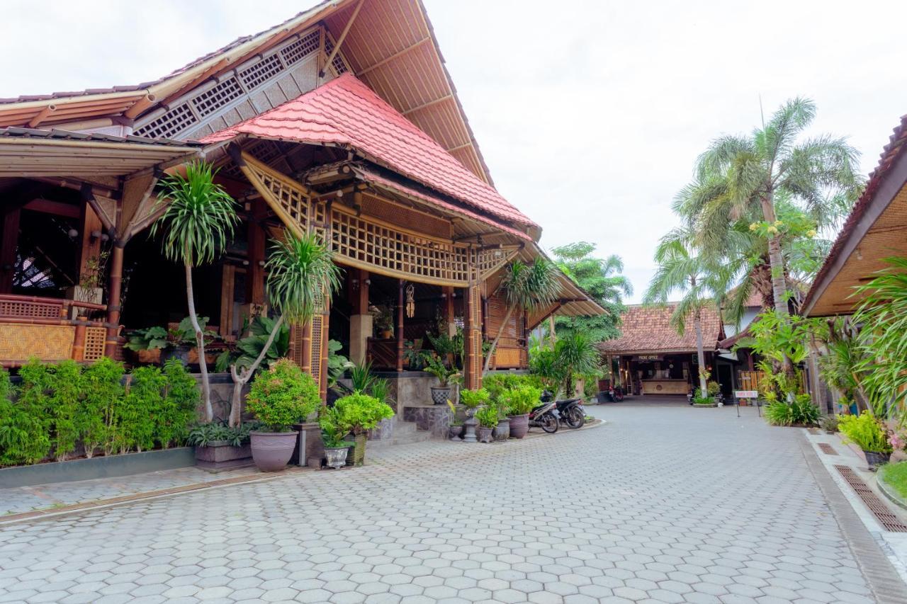 Hotel Mahkota Plengkung By Ecommerceloka Banyuwangi  Extérieur photo
