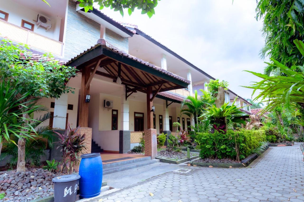 Hotel Mahkota Plengkung By Ecommerceloka Banyuwangi  Extérieur photo