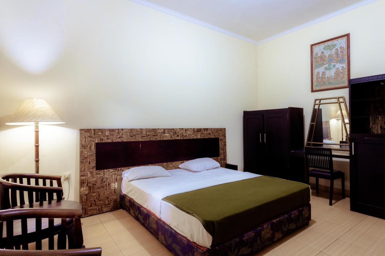 Hotel Mahkota Plengkung By Ecommerceloka Banyuwangi  Extérieur photo