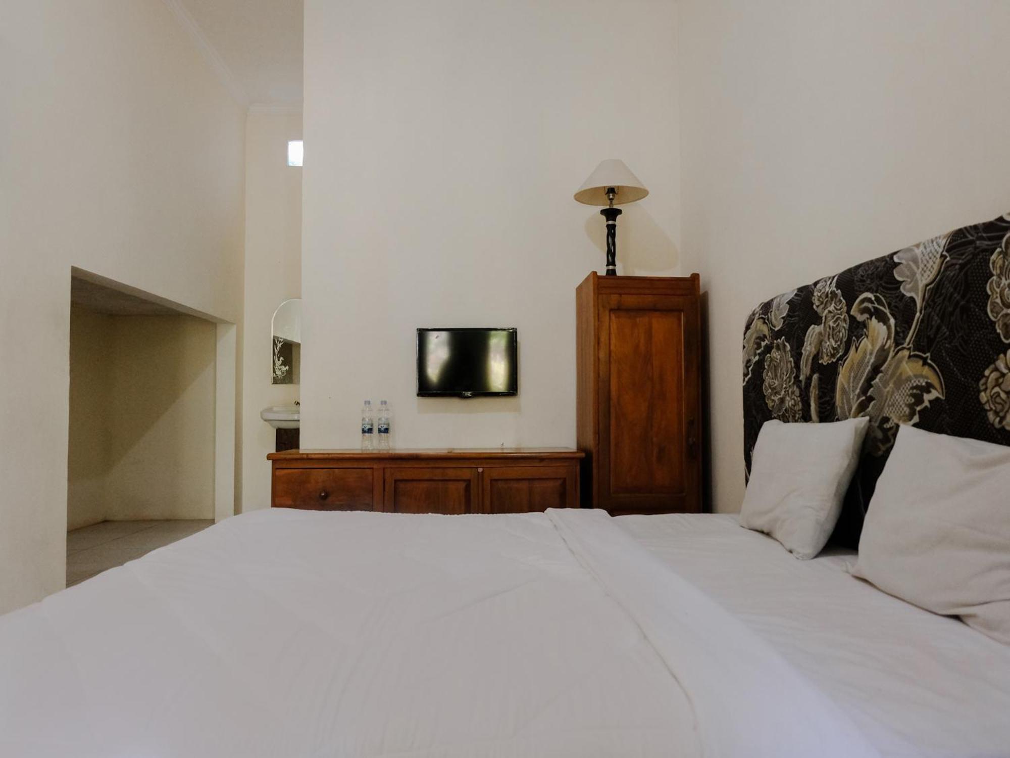 Hotel Mahkota Plengkung By Ecommerceloka Banyuwangi  Chambre photo